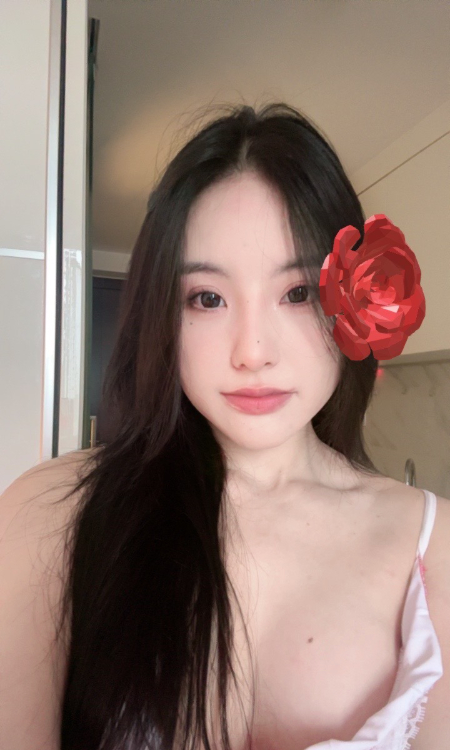 健身有腹肌悠悠女郎