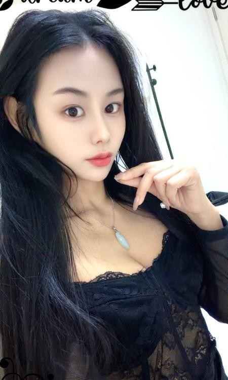 白云丰满服务型梅梅