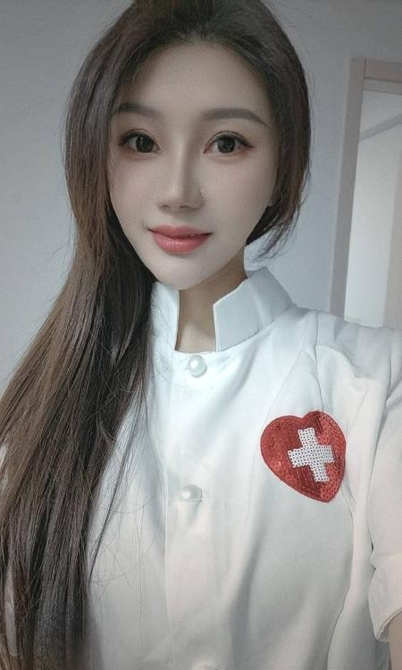 拱野角色扮演瑶瑶