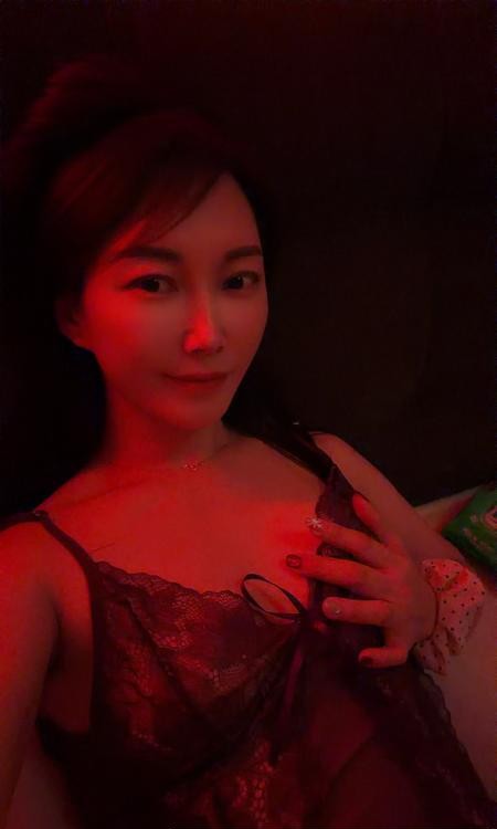 风情万种小少妇