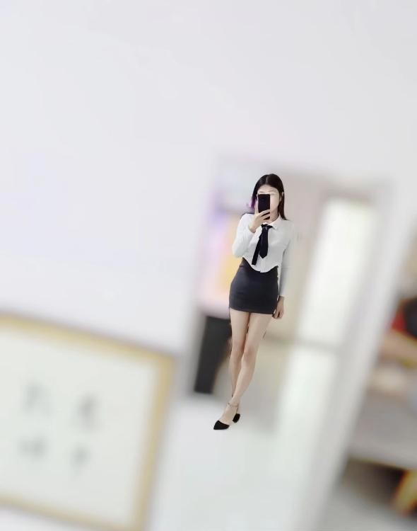 温柔性感的鱼儿姐