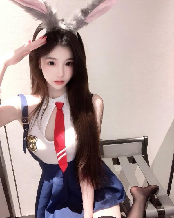 浦东颜值性感嫩妹子