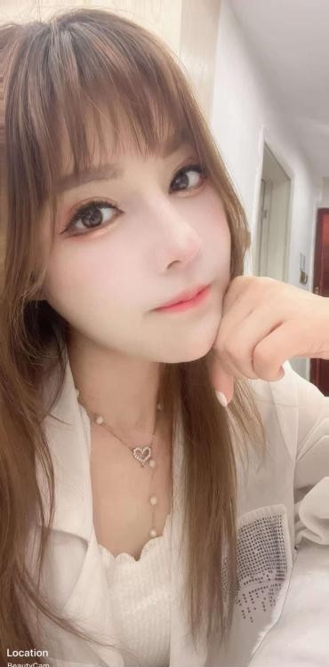 体验女友感十足小小