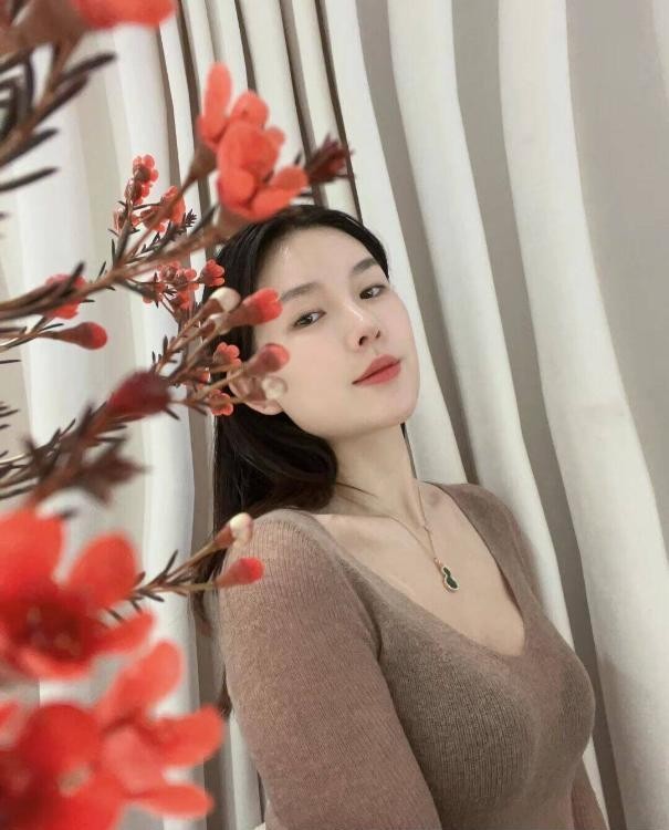 南山性感娇娘佳佳