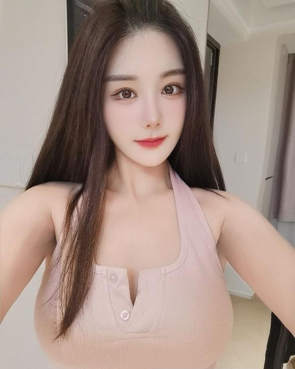 凹凸有致性感美臀绾绾