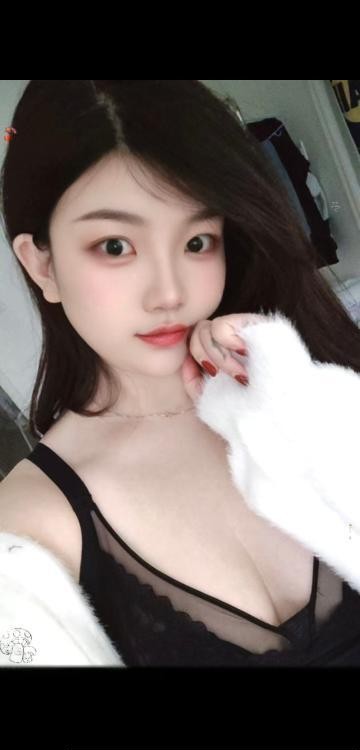 潭村可拍AV玫瑰