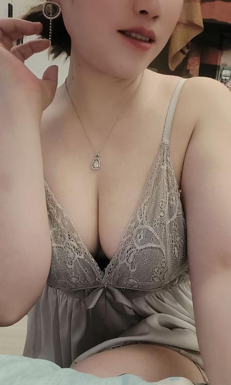 长沙翘臀少妇金麗