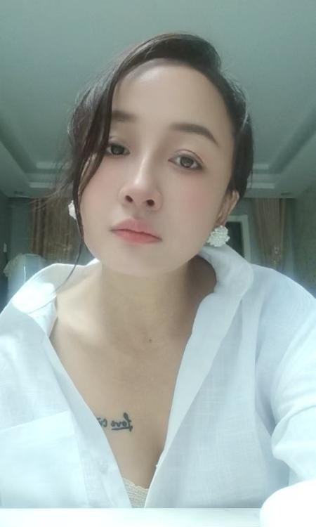 光谷美韵少妇佳佳