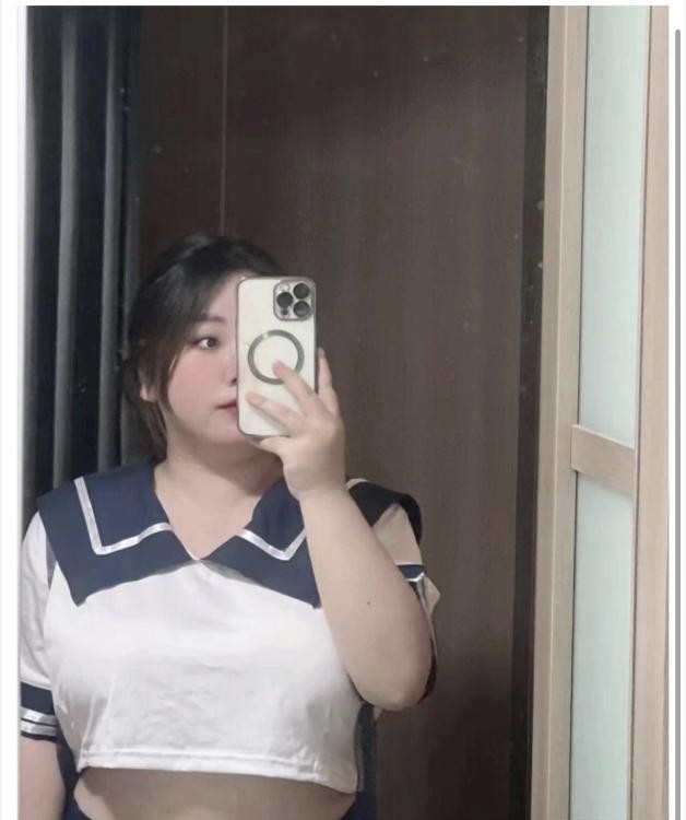 成都年轻胖妹卷卷