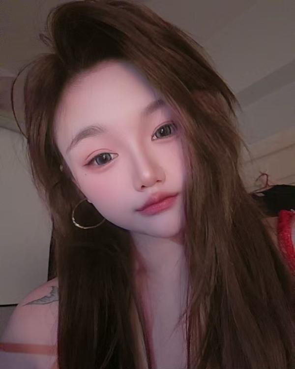 娇媚猫女孩春节在