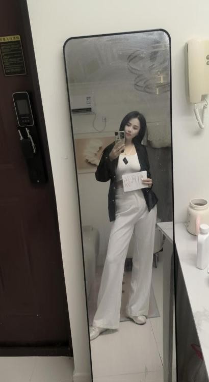 成华区会三通的小姐姐