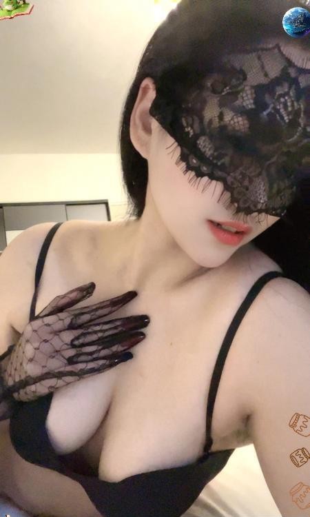 春节不打烊小姐姐