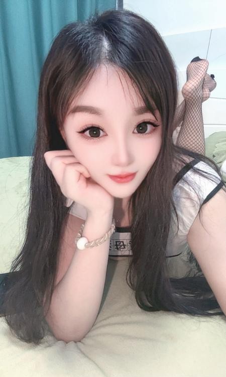 自聊大胸妹依诺