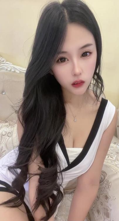 黑丝大长腿楠楠