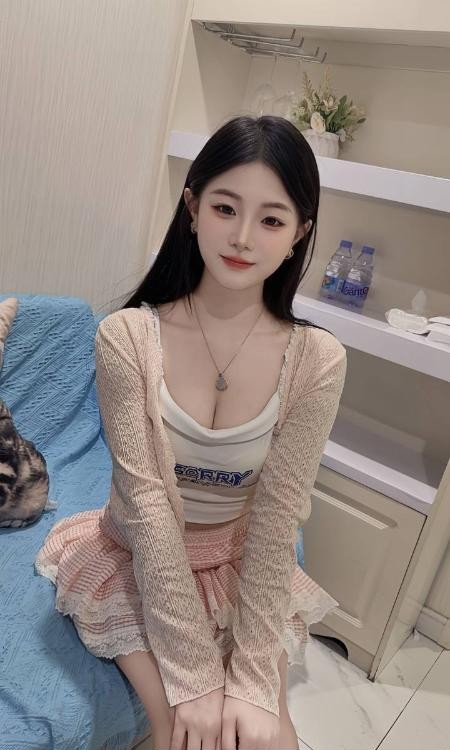 甜美大胸颜值玫瑰老师