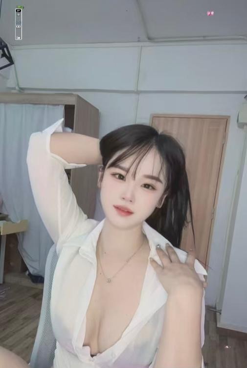 性感妹子过年不打烊