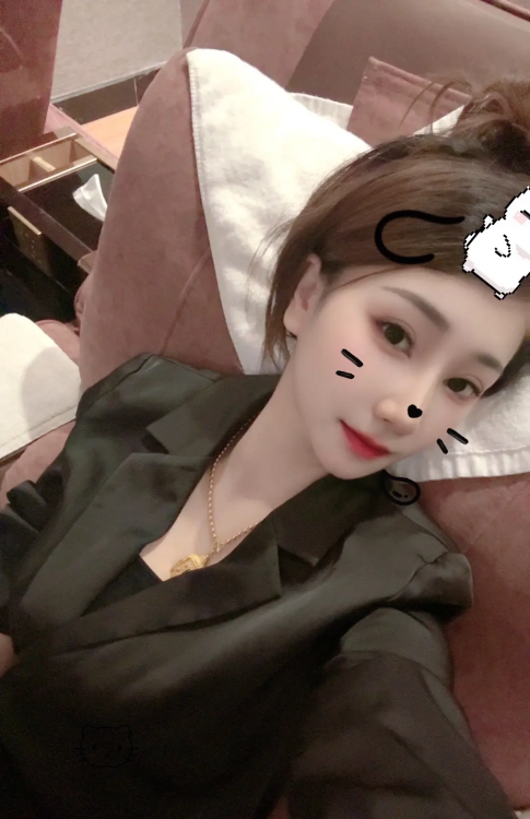 南山清纯小美女