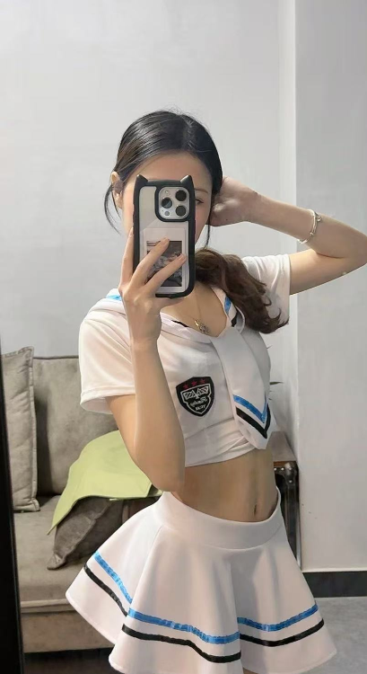 汉口制服小甜甜