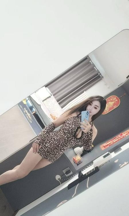 大胸豹纹服务好妹子