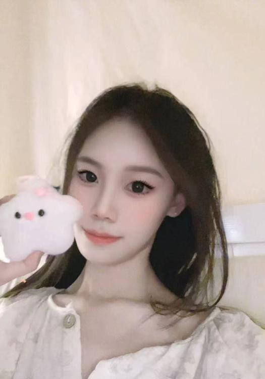 05后高颜值学生妹