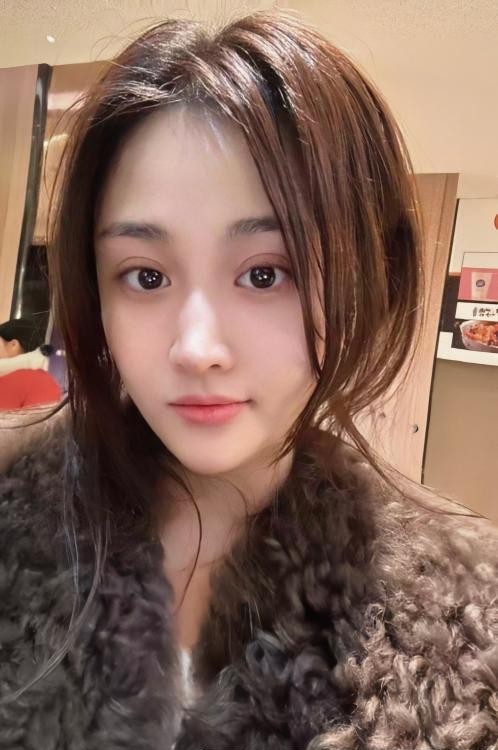 蜜桃臀艳舞少妇