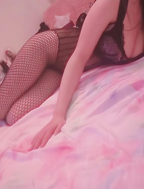 宝安性感大胸小姐姐