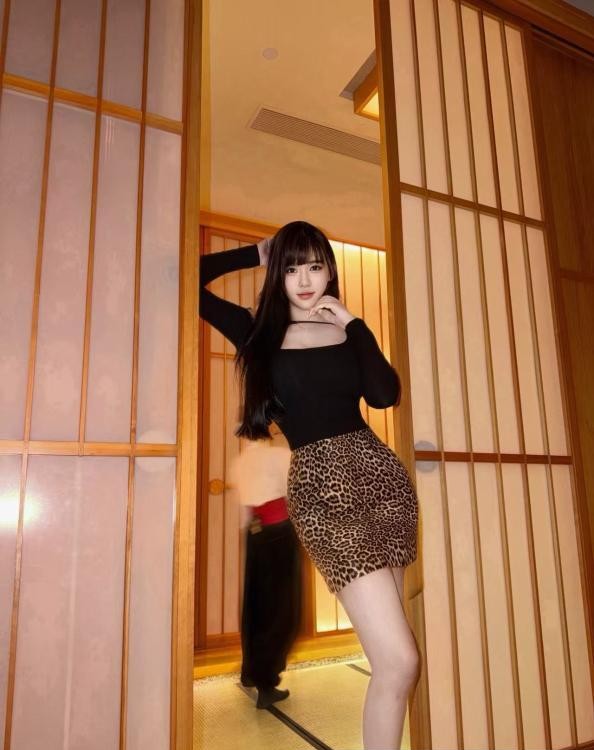 杭州长腿美女姐姐