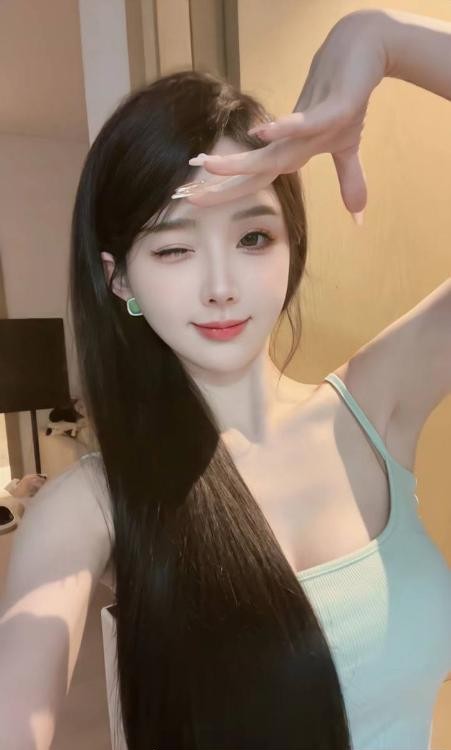 妩媚性感女友感雅琪