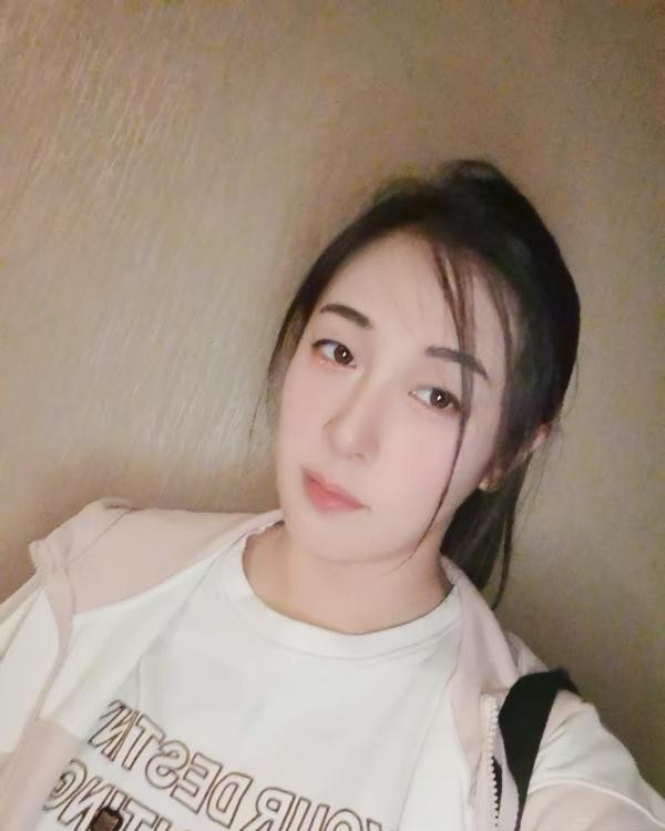 胸大屁股大会动还会夹