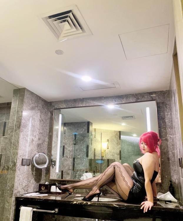 口活一绝的大奶骚妇