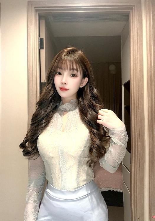 萧山气质细腰大胸御姐