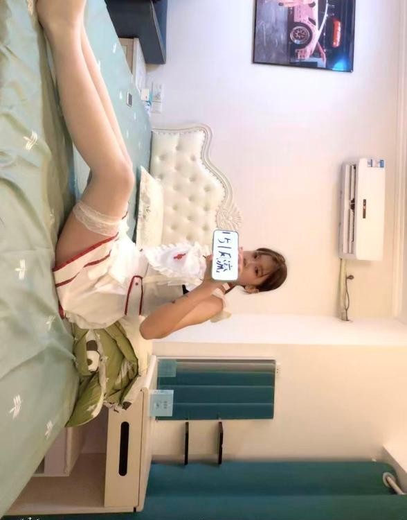 超清纯高颜值嫩妹