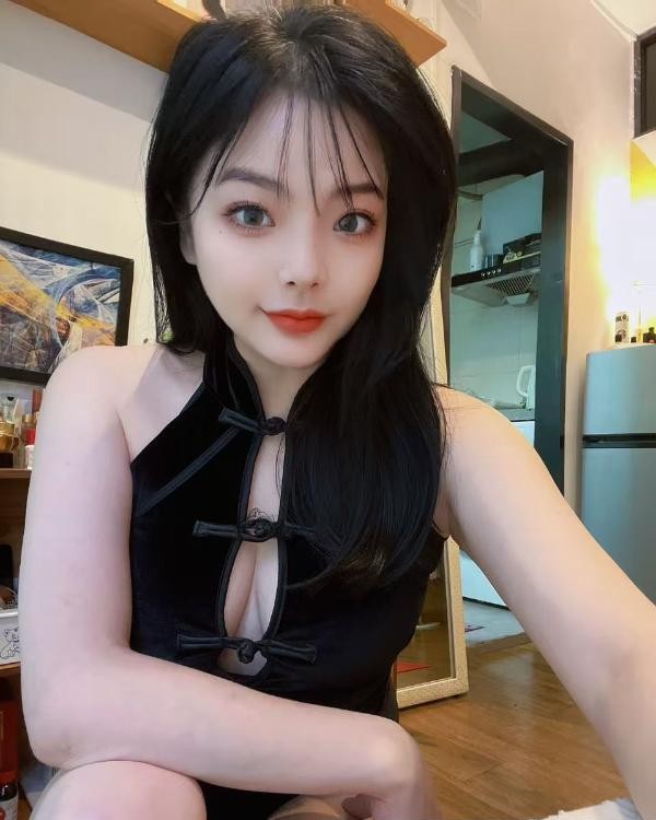 颜值虎牙妹文文