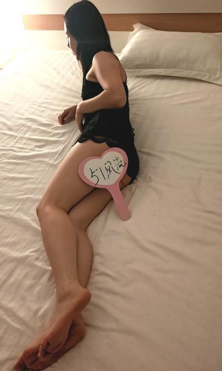 气质型美女米娜