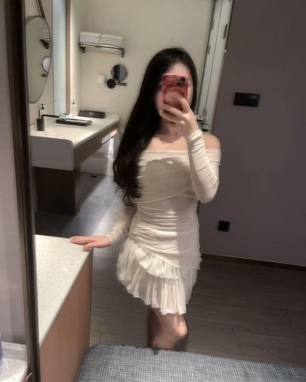 南山特性感菲菲