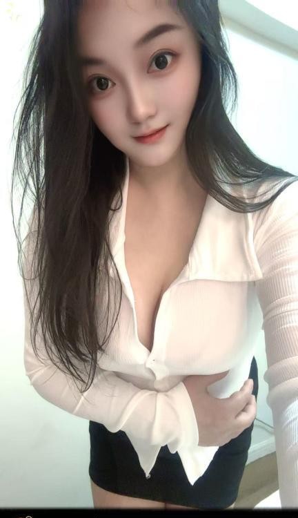 包臀裙兼职小少妇