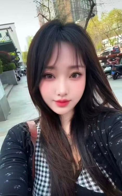 秦淮高颜值气质美女