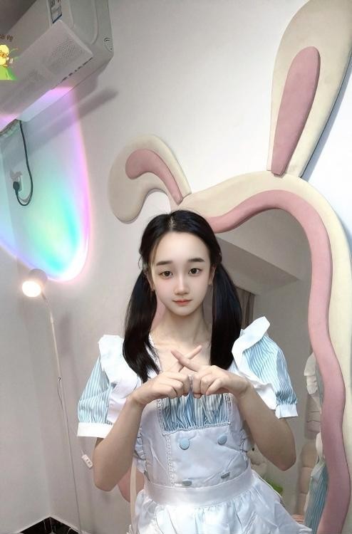 五堡双马尾小甜妹