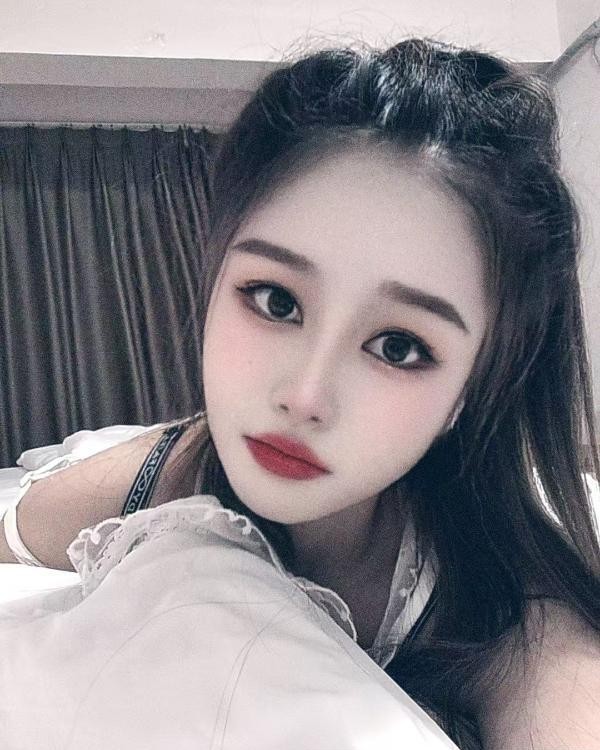 性感大胸小姐姐