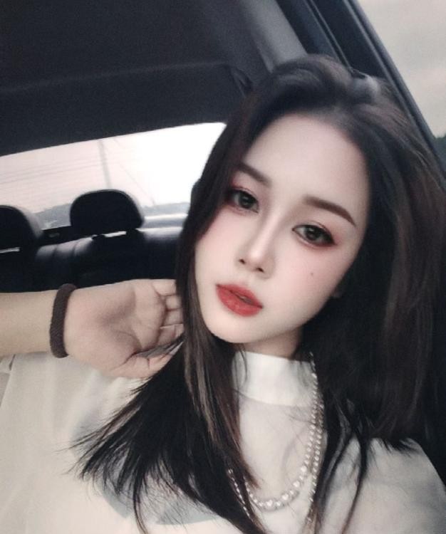 性感大胸小姐姐