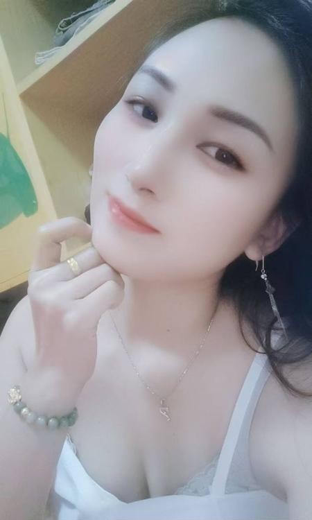 服务配合骚少妇