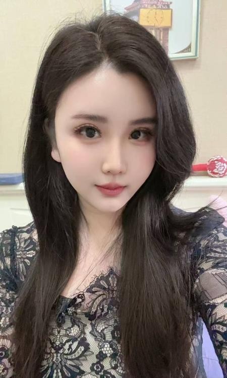 性感大长腿美少女