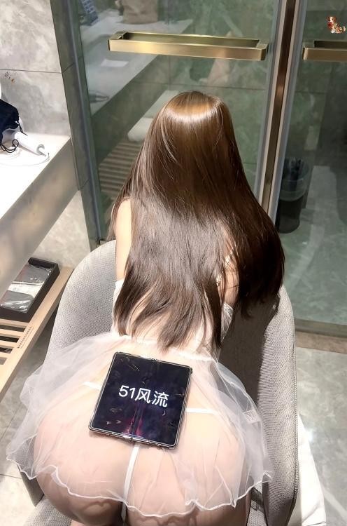 上城颜射翘臀小九