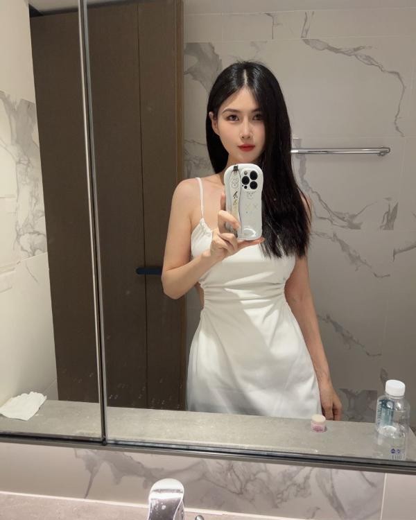 性感高挑御姐型老师