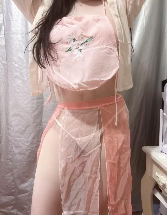 光谷美妇可三通