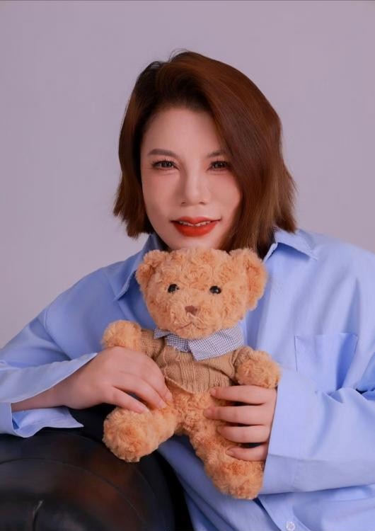 和平性感轻熟姐姐