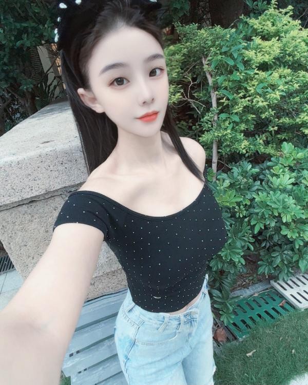 艳舞瑜伽老师可儿