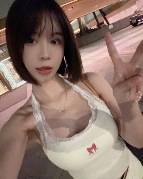 福田反差感大胸萝莉