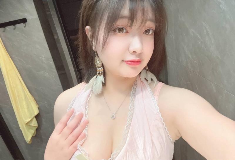回锅小胖妹花花