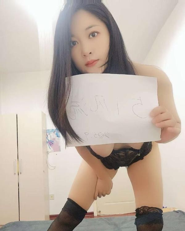 亲和温柔的大姐姐